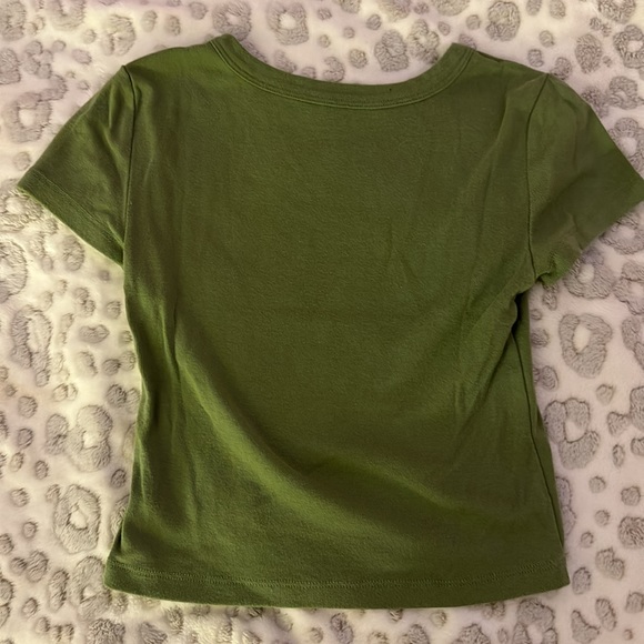 American Eagle Baby Tee - Picture 2 of 2